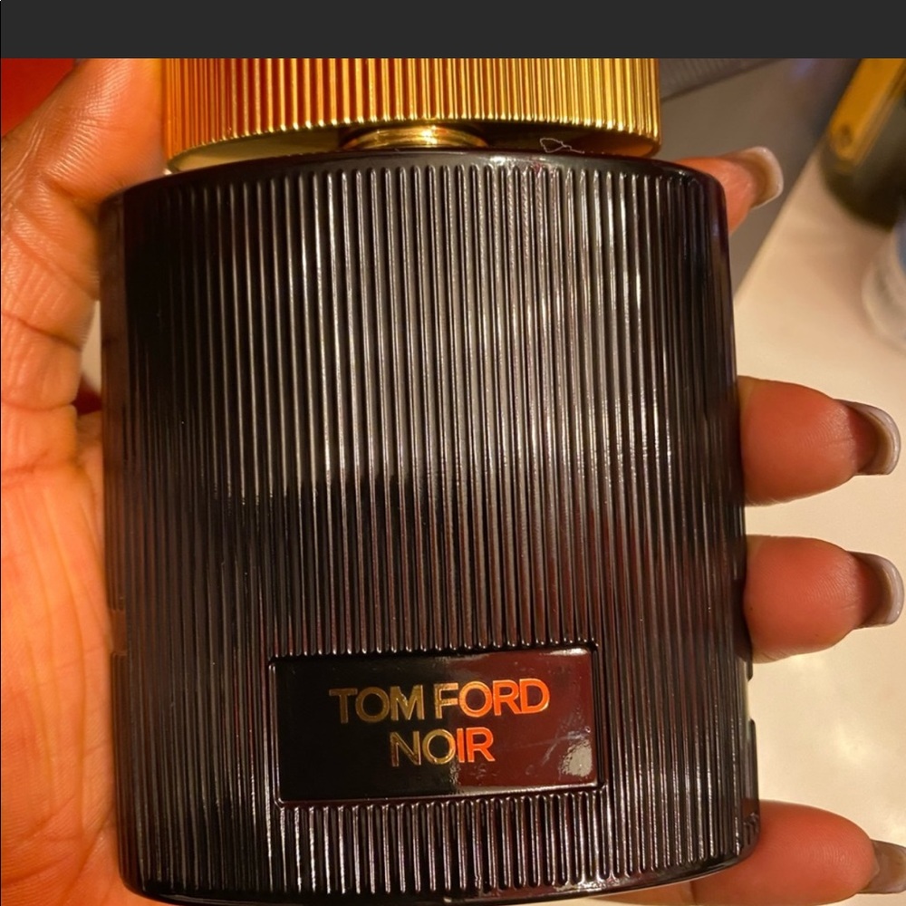 TomFord noir